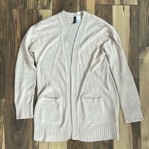 H&M pink cardigan